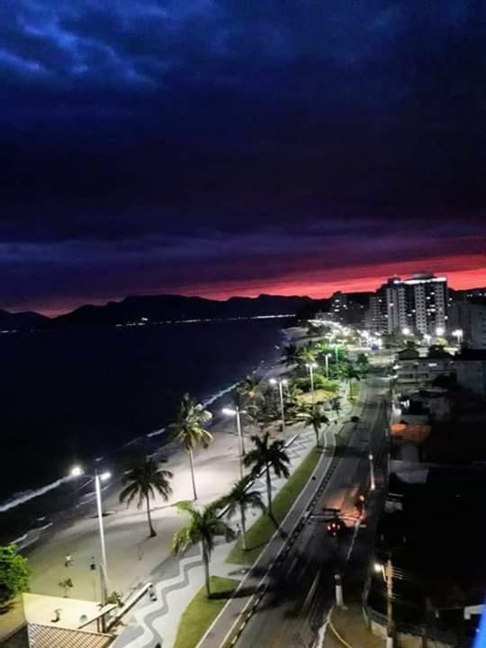 Ap Na Avenida Da Praia Caraguatatuba Luaran gambar