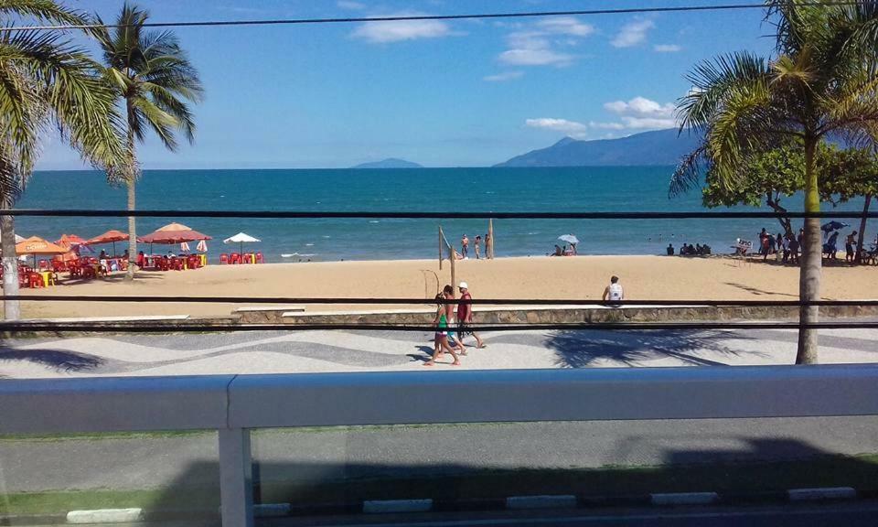 Ap Na Avenida Da Praia Caraguatatuba Luaran gambar